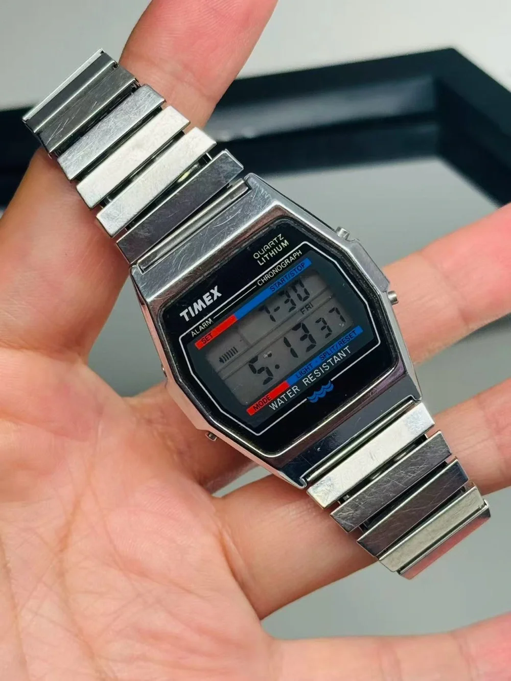 Vintage Timex Lithium Digital Alarm Chronograph  Men Watch 34mm Runs New Battery